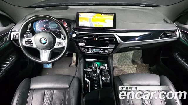 BMW 6 серии Gran Turismo 2021 thumb 5