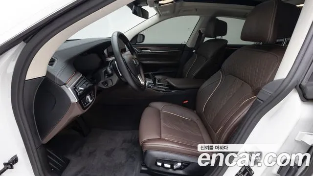 BMW 6 серии Gran Turismo 2021 thumb 3