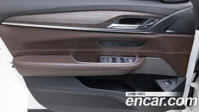 BMW 6 серии Gran Turismo 2021 thumb 7