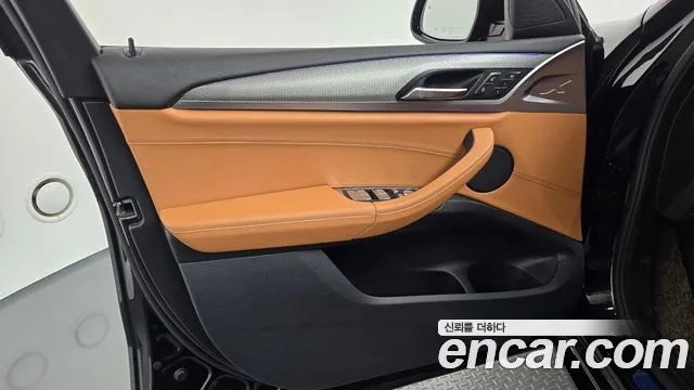 BMW X4 2019 thumb 11