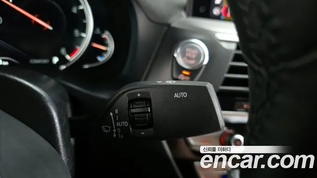 BMW X4 2019 thumb 2