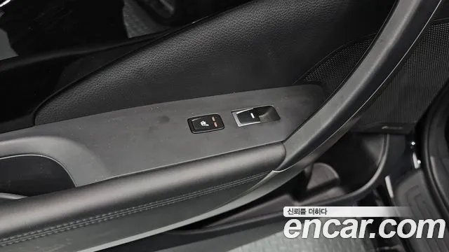 Hyundai Grandeur 2016 thumb 9