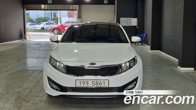 Kia K5 2010 thumb 12