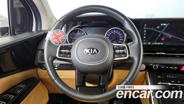 Kia Carnival 2021 thumb 10