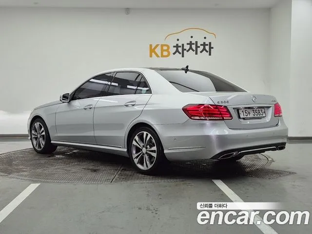 Mercedes-Benz E-Class 2014 thumb 12