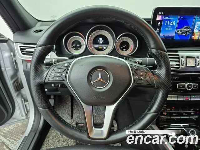 Mercedes-Benz E-Class 2014 thumb 8