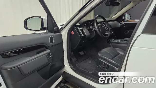 Land Rover Discovery 2020 thumb 6