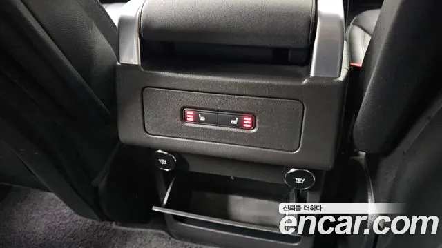 Land Rover Discovery 2020 thumb 10
