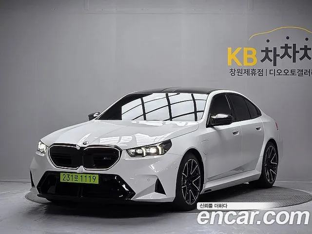 BMW M5 2025 thumb 10