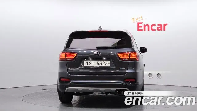 Kia Sorento 2017 thumb 5