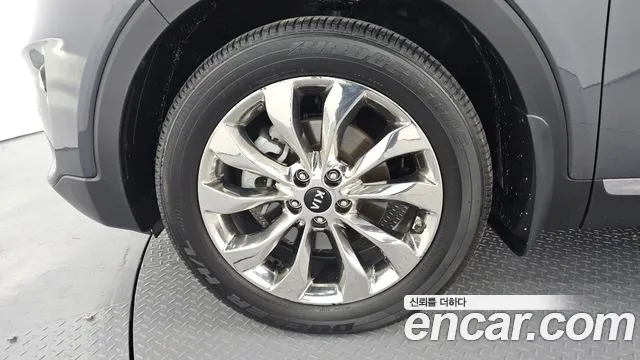 Kia Sorento 2017 thumb 11