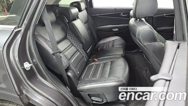Kia Sorento 2017 thumb 10