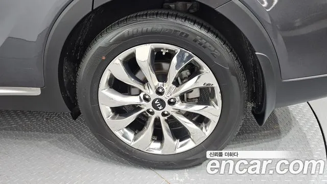 Kia Sorento 2017 thumb 3