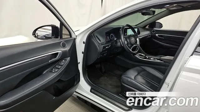 Hyundai Sonata 2022 thumb 2