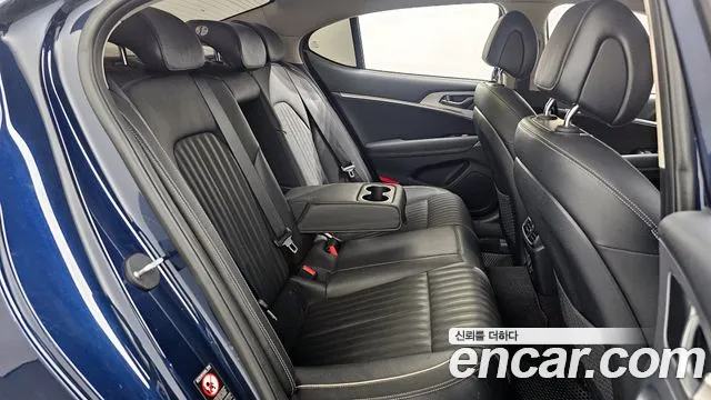 Genesis G70 2018 thumb 9
