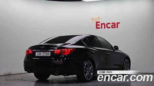 Infiniti Q50 2015 thumb 11