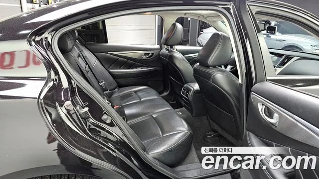 Infiniti Q50 2015 thumb 9