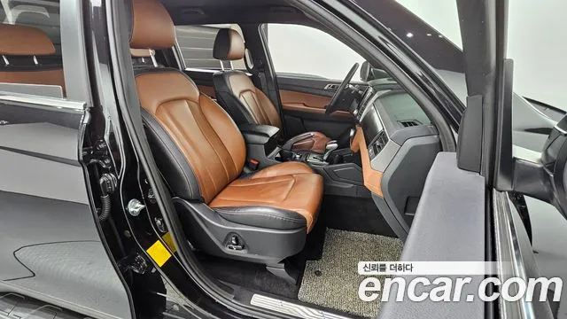 KGM Rexton 2019 thumb 6