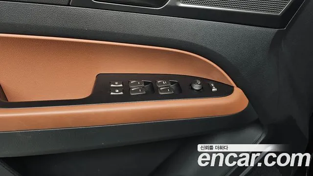 KGM Rexton 2019 thumb 11