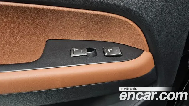 KGM Rexton 2019 thumb 4