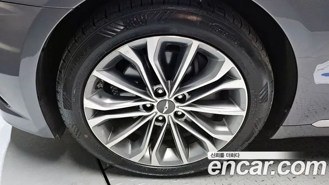 Hyundai Genesis 2016 thumb 6