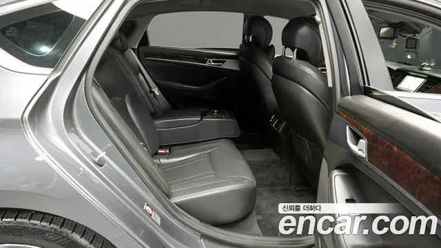 Hyundai Genesis 2016 thumb 12