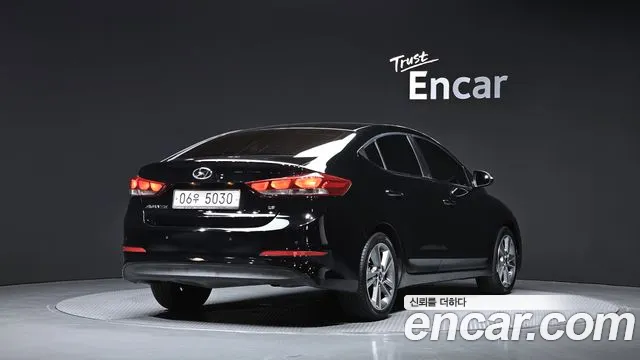 Hyundai Avante 2018 thumb 8