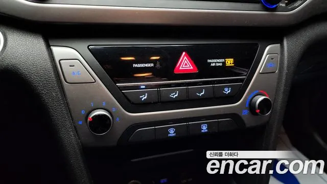 Hyundai Avante 2018 thumb 9