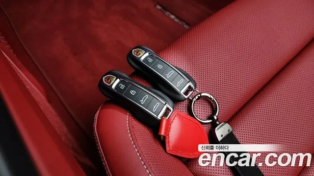 Porsche 911 2025 thumb 5