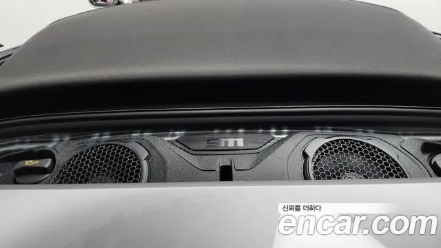 Porsche 911 2025 thumb 9