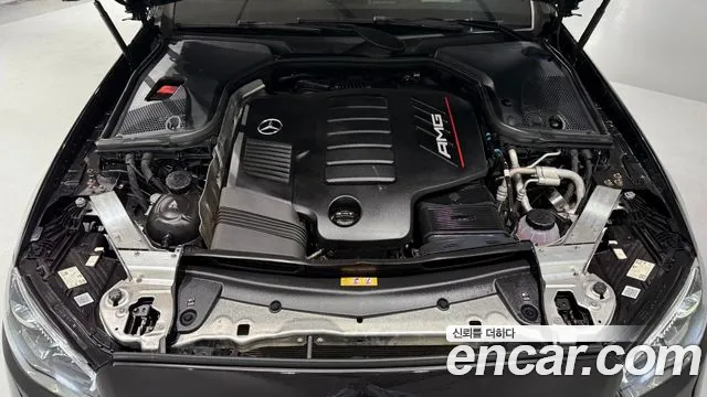 Mercedes-Benz E-Class 2023 thumb 8
