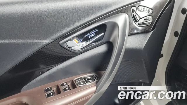 Hyundai Grandeur 2012 thumb 12