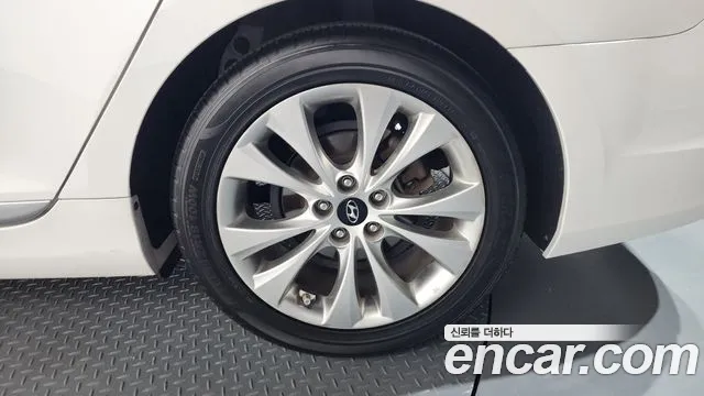 Hyundai Grandeur 2012 thumb 5