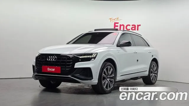 Audi Q8 2021 thumb 11