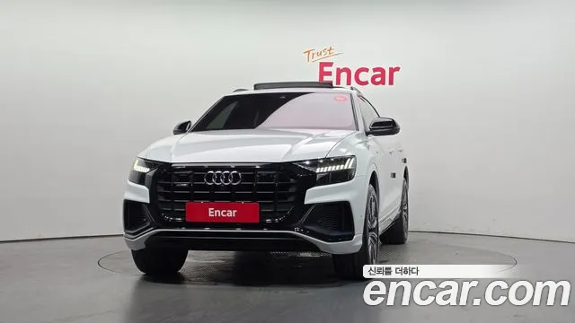 Audi Q8 2021 thumb 9