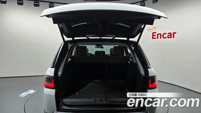 Land Rover Range Rover Sport 2019 thumb 12