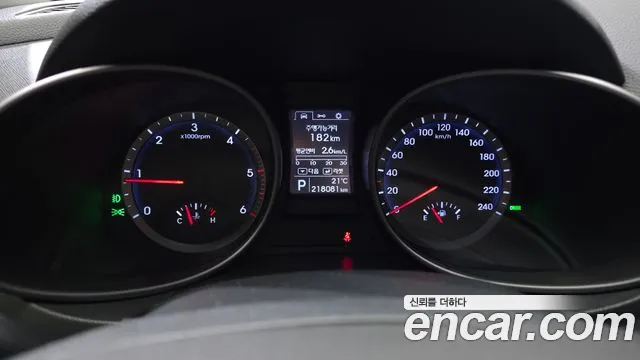 Hyundai Санта Фе 2013 thumb 9