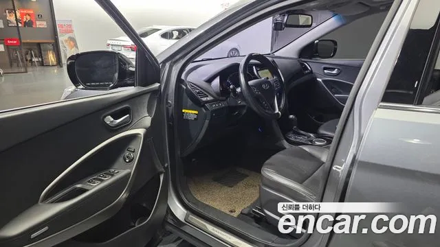 Hyundai Санта Фе 2013 thumb 6
