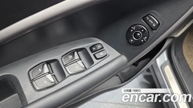 Hyundai Санта Фе 2013 thumb 4