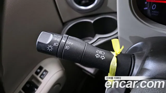 Nissan Cube 2014 thumb 3