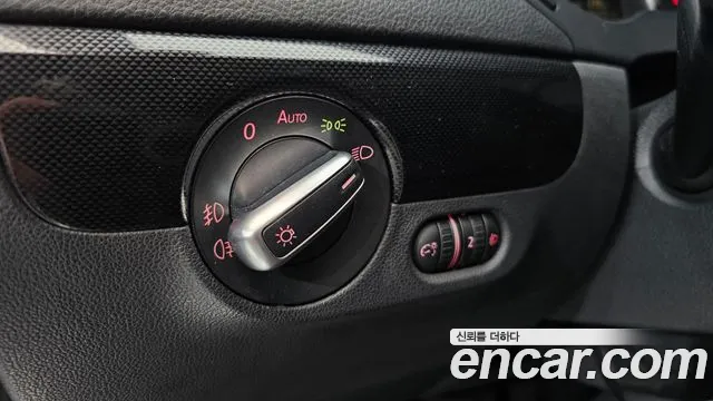 Volkswagen Jetta 2011 thumb 3