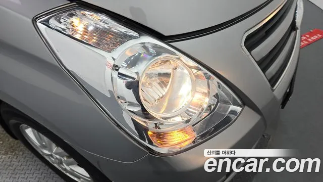 Hyundai Staria 2015 thumb 6