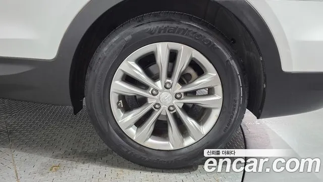 Hyundai Santafe 2016 thumb 8
