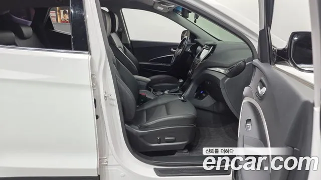 Hyundai Santafe 2016 thumb 7