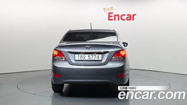 Hyundai Accent 2013 thumb 5