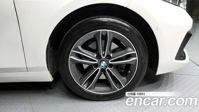 BMW 1 серии 2020 thumb 5