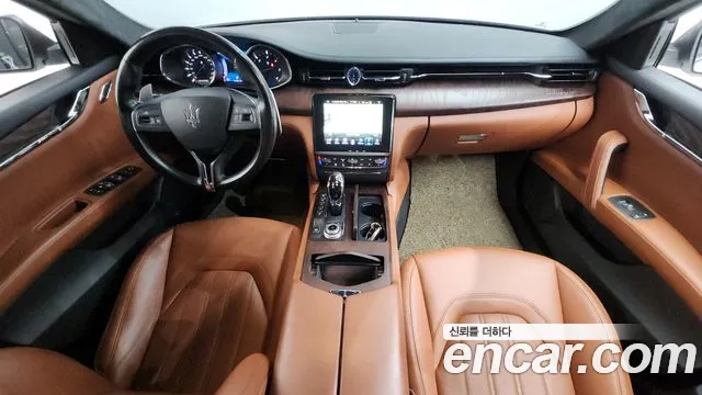 Maserati Quattroporte 2016 thumb 9