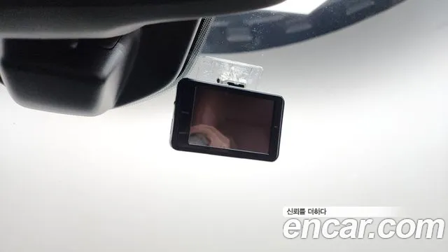 Maserati Quattroporte 2016 thumb 2