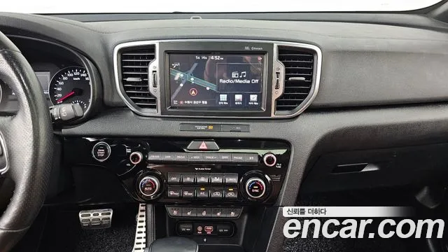 Kia Sportage 2017 thumb 10