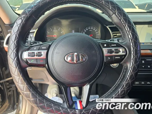 Kia K7 2017 thumb 3